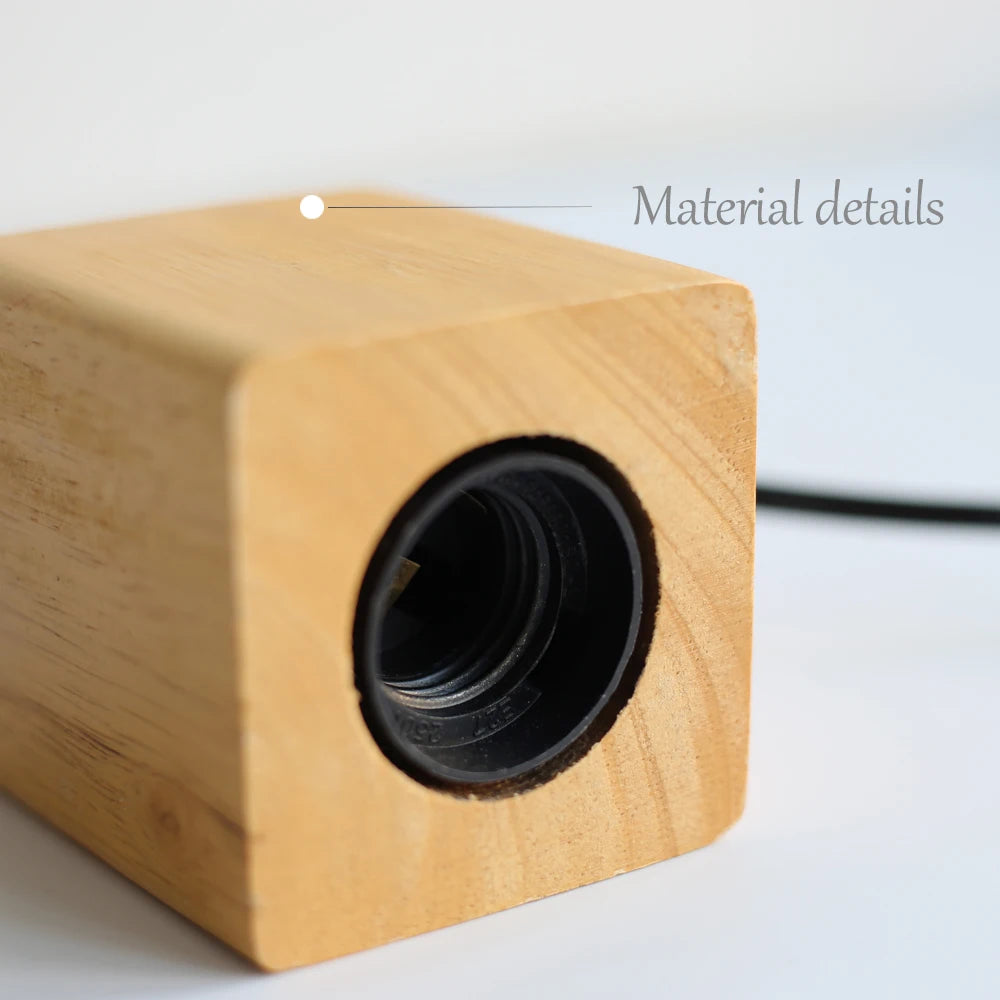 Lampe de chevet en bois