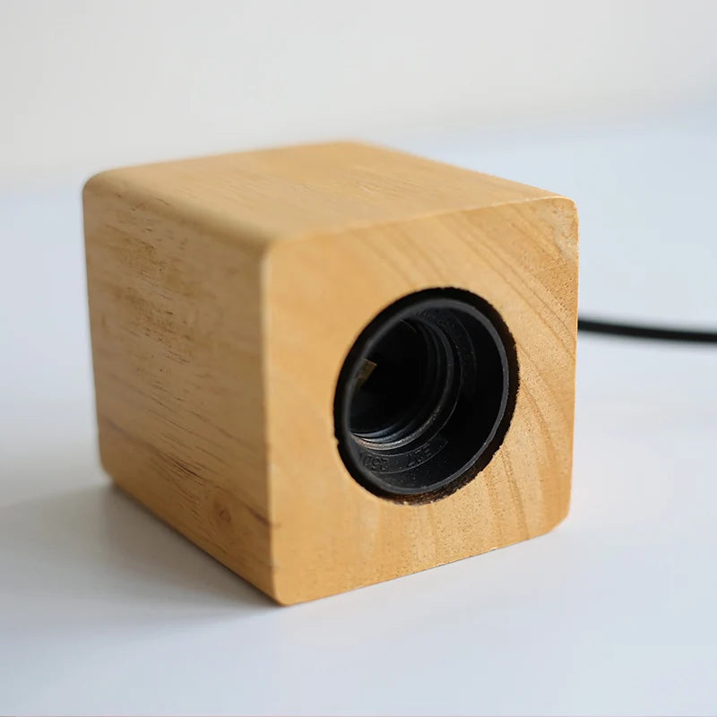Lampe de table rétro en bois