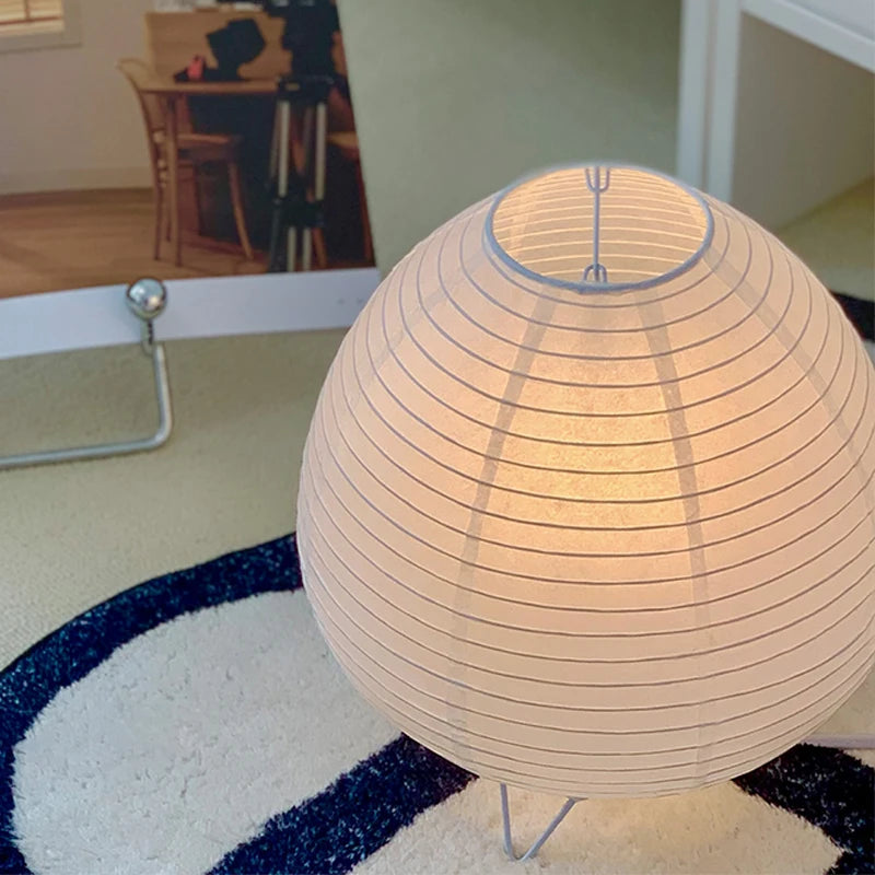 Lampe de chevet en papier